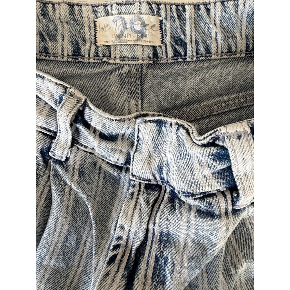 Free People Dogtown High Rise Jean Shorts 29 Striped Bermuda Denim w/ Frayed Hem - Picture 4 of 6